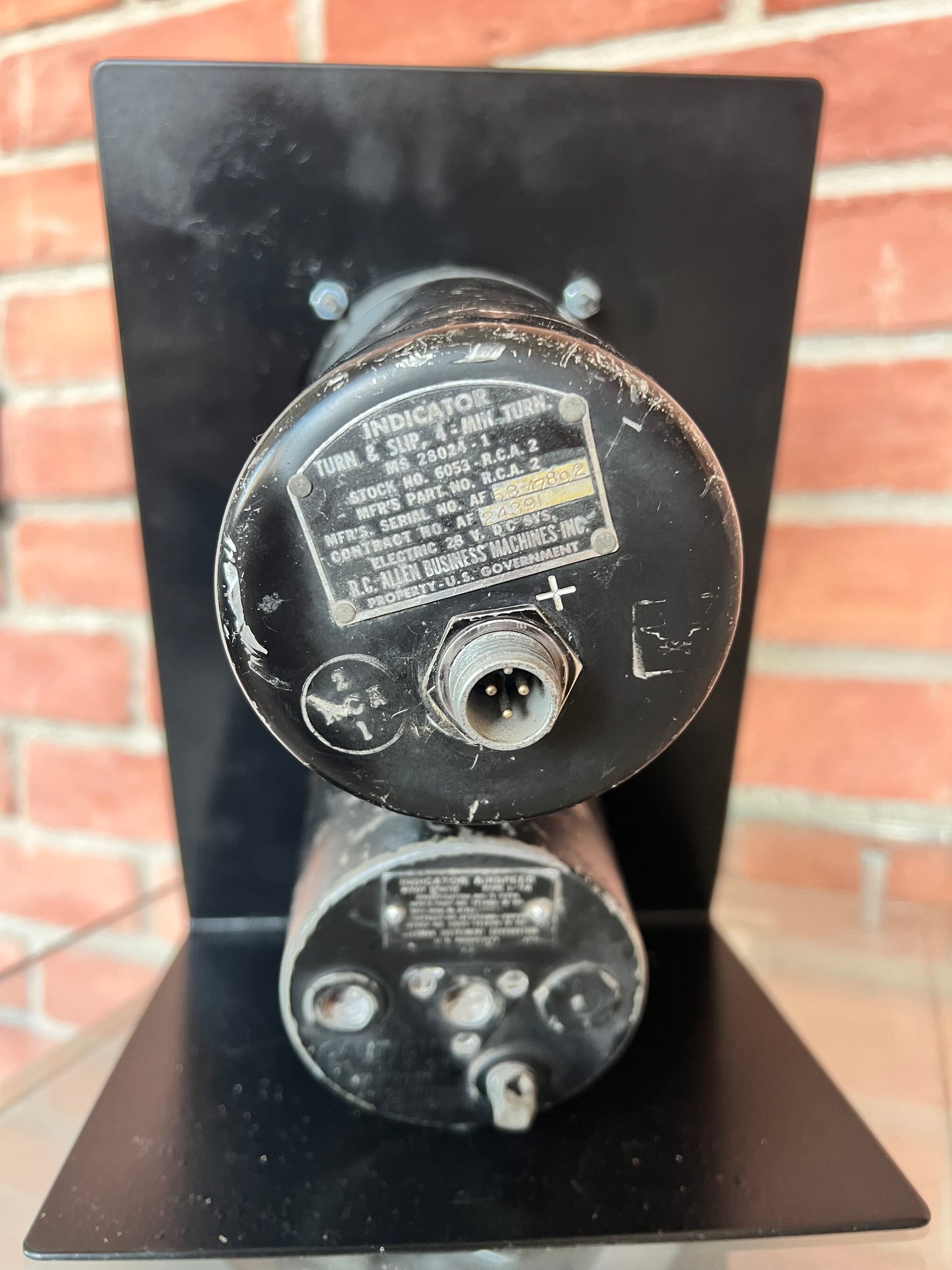 Vintage aircraft instruments