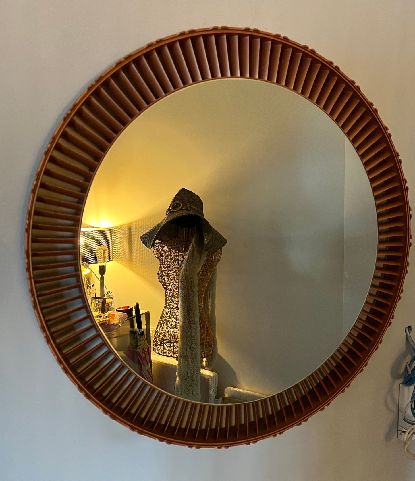 Jet engine stator mirror