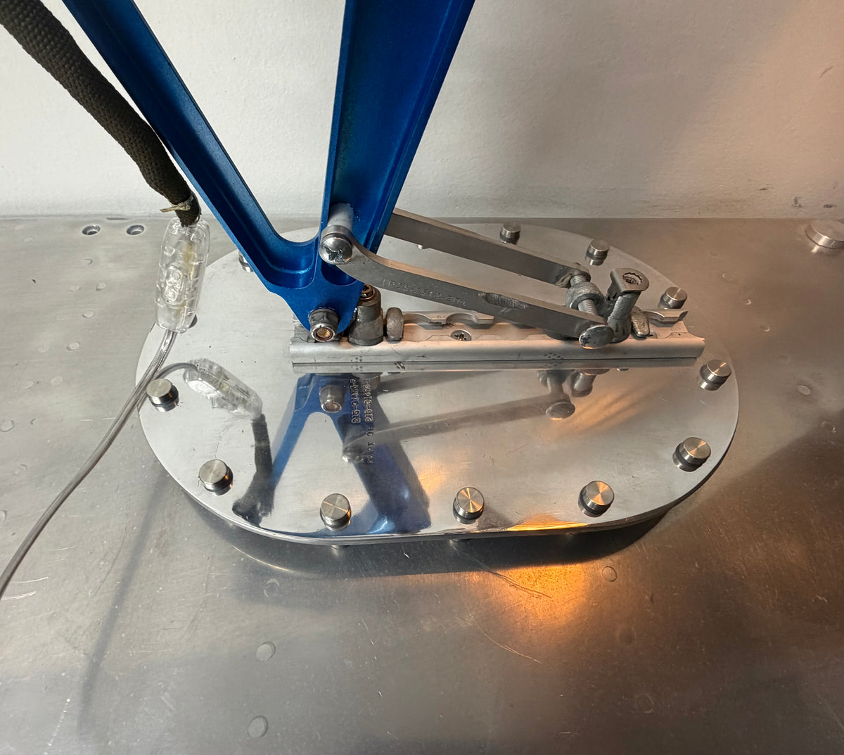 F-86 Sabre office lamp