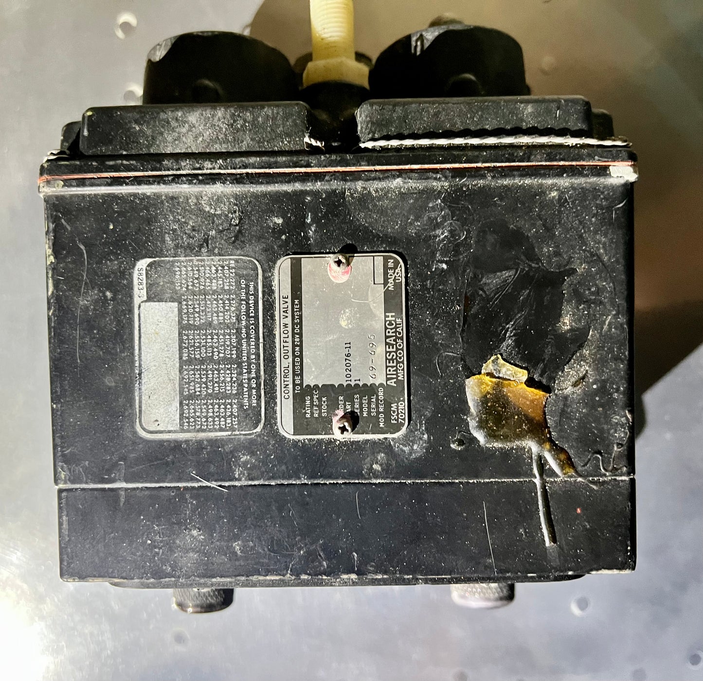 Aircraft cabin pressure controller