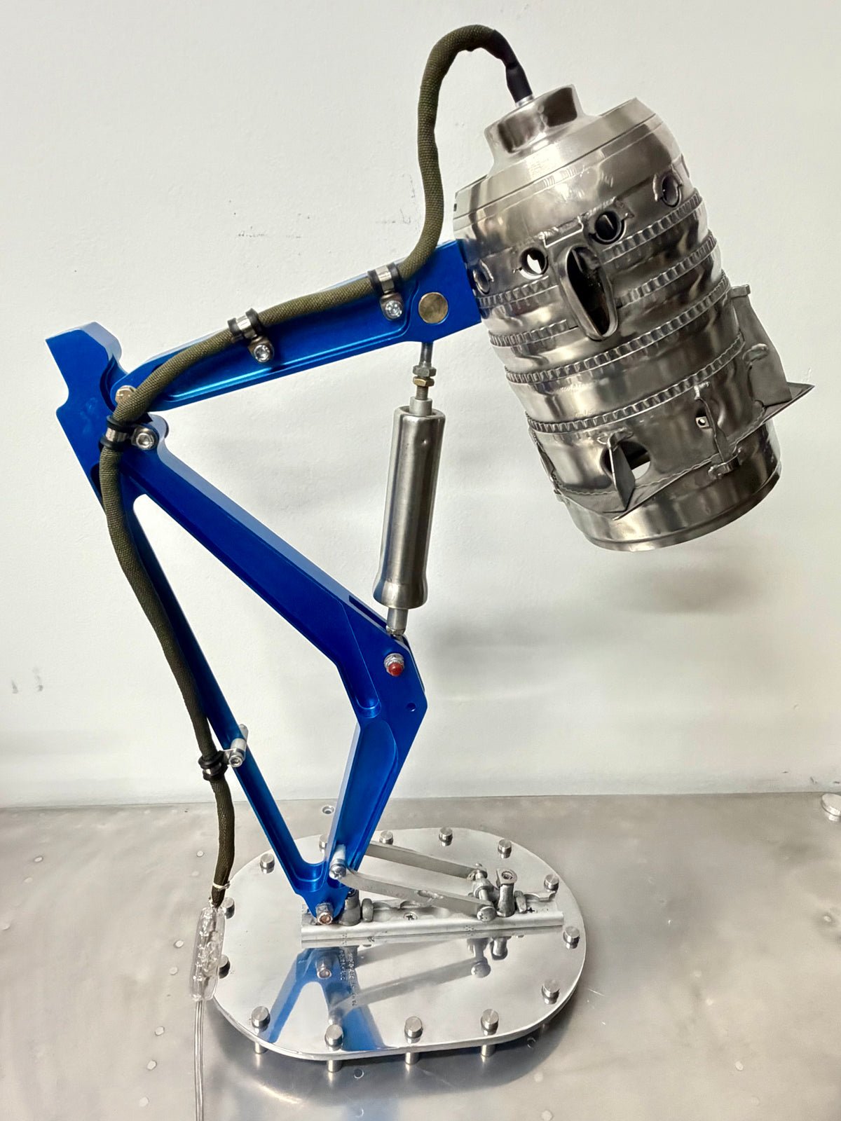 F-86 Sabre office lamp