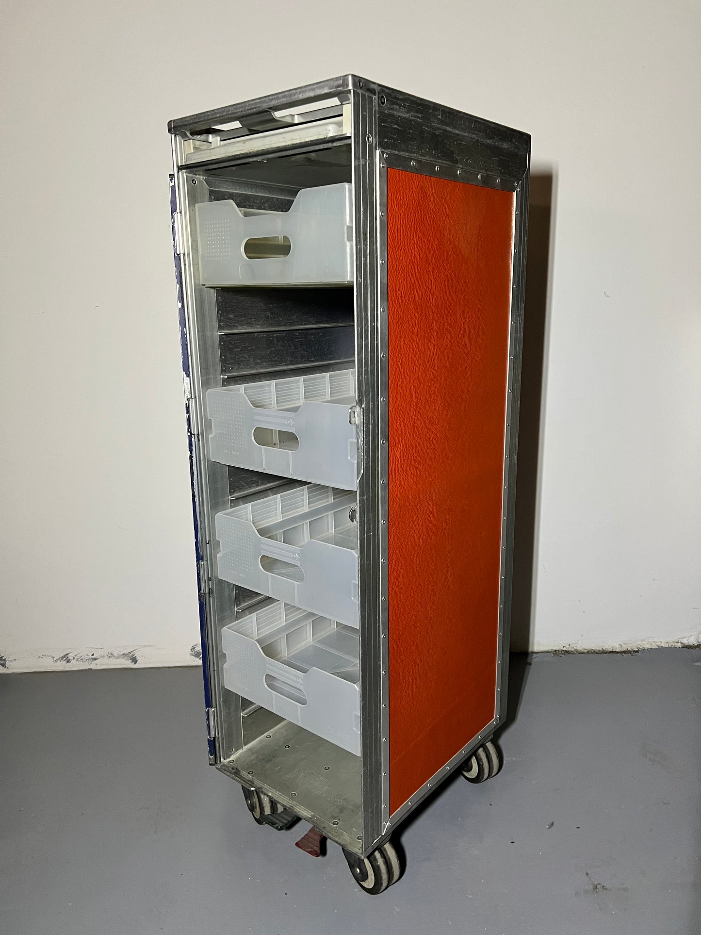 Aircraft Catering trolley bar